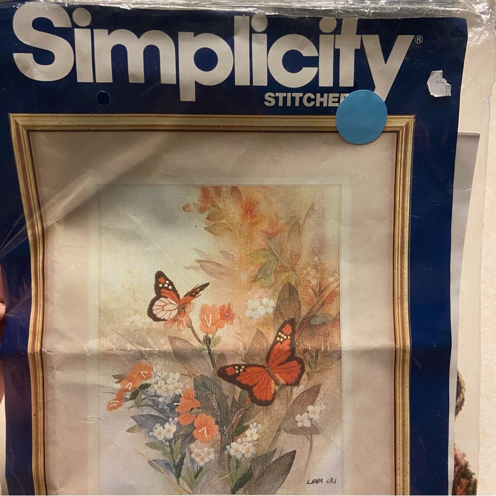 Simplicity Stitchery Embroidery Crewel Kit Butterflies and Blossoms #05005 NEW